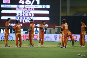 CCL 5 Telugu Warriors vs Bengal Tigers Match Photos